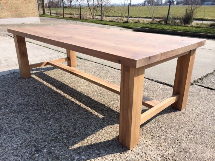 Stoere Herbergtafel Pelle
