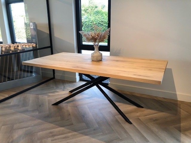 Eiken rechthoekige tafel Mikado