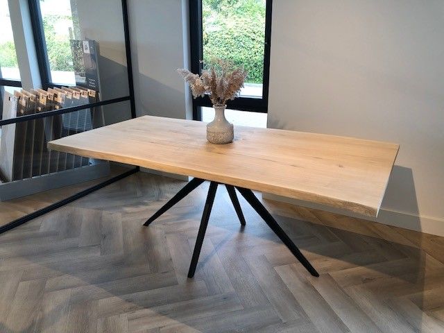 Eiken Boomstamtafel Luuk