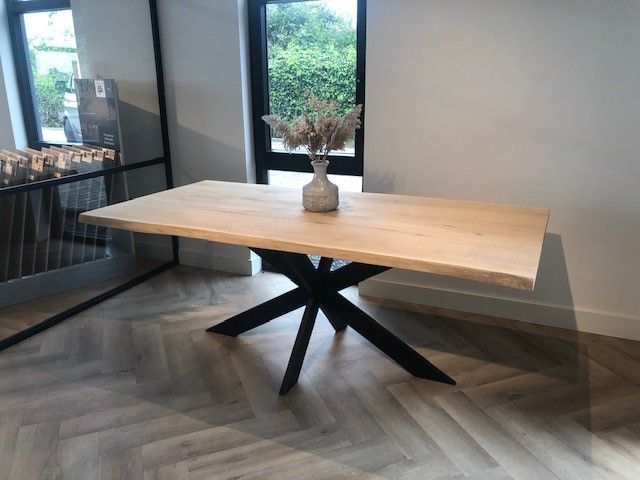 Eiken Boomstamtafel Matrix 10x3 cm