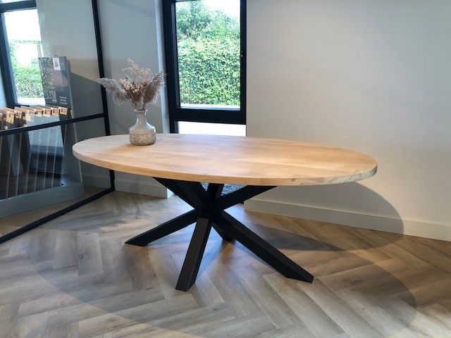 Eiken Ovale tafel matrix