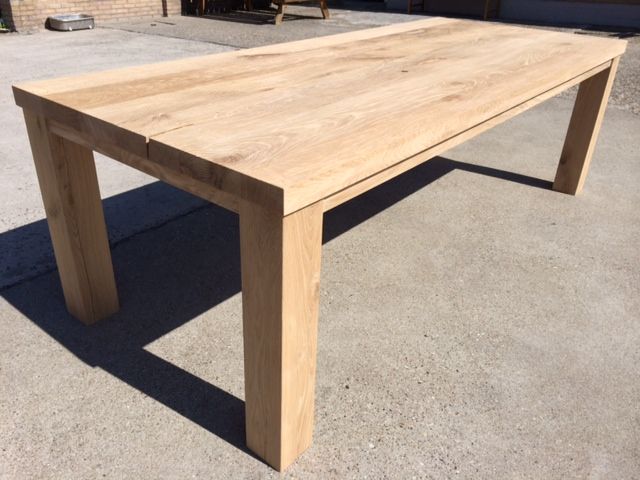 Robuuste eiken tafel 100 x 240 cm